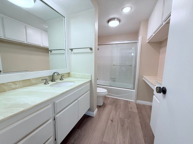 Building Photo - Best Value in Irvine!