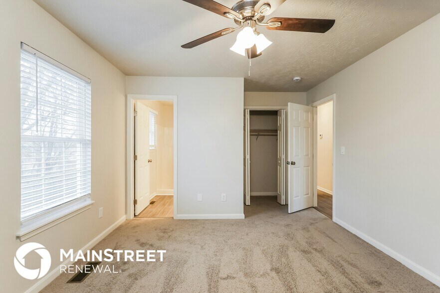 Building Photo - 10103 Lancewood Rd