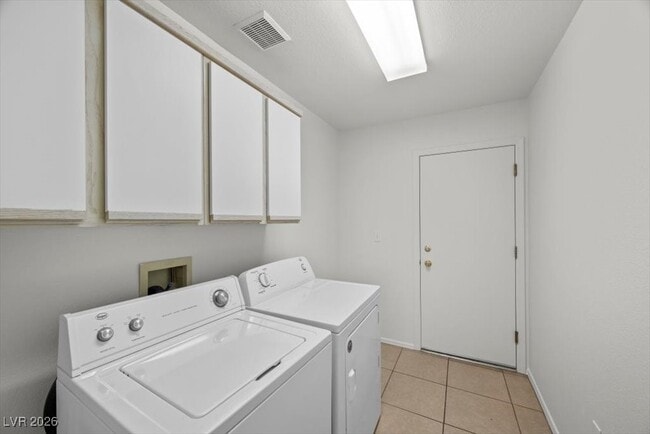 Building Photo - 9909 Netherton Dr