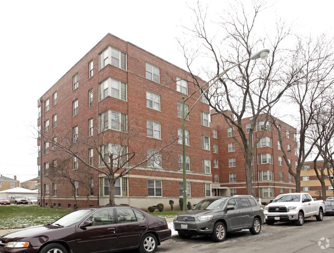 2600 W Berwyn Avenue - 2600 W Berwyn Ave
