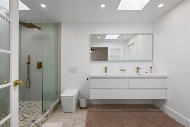 Building Photo - 1403 Palo Duro Rd