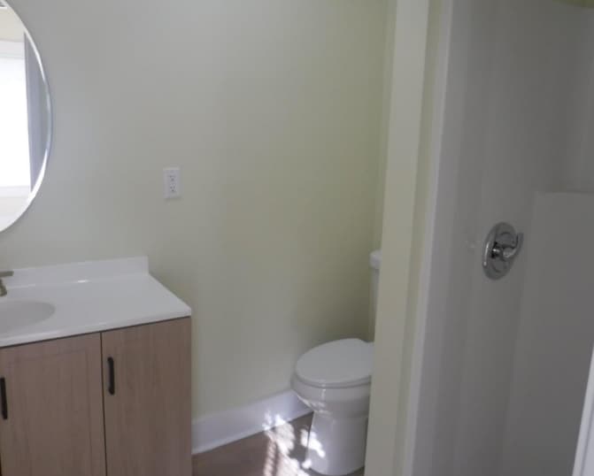 Building Photo - 8416 Division Ave