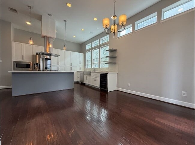 Building Photo - 2906 Baer St