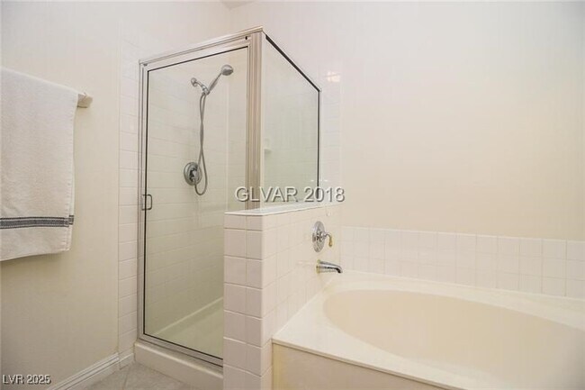 Building Photo - 2050 W Warm Springs Rd
