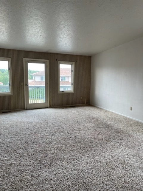 Building Photo - 1035 Seneca Ave