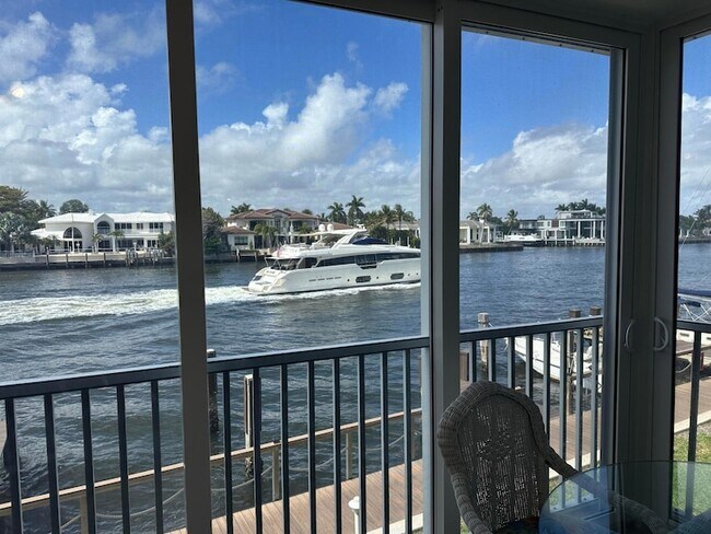 Building Photo - 3310 S Ocean Blvd