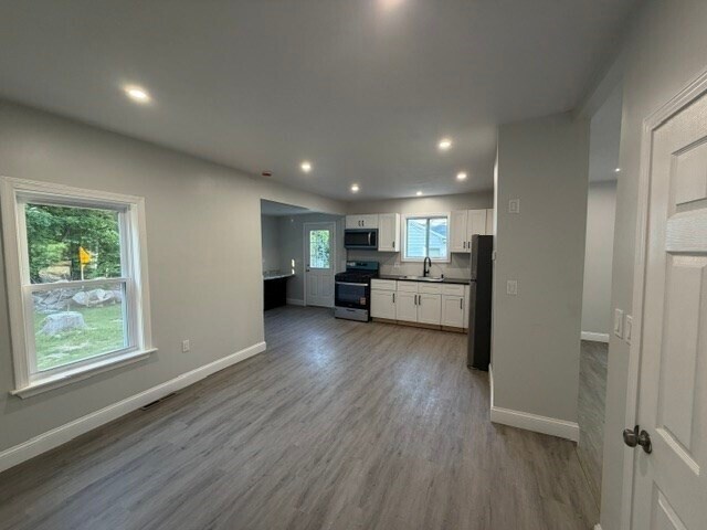 Building Photo - 73 Draper Ave