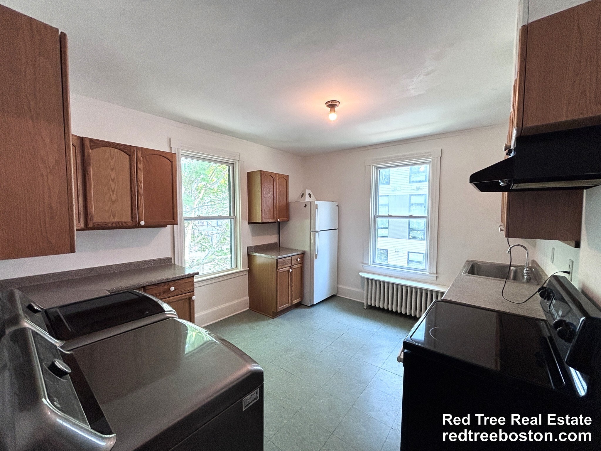 Building Photo - 45 N Beacon St