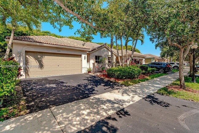 Building Photo - 1641 Zenith Way