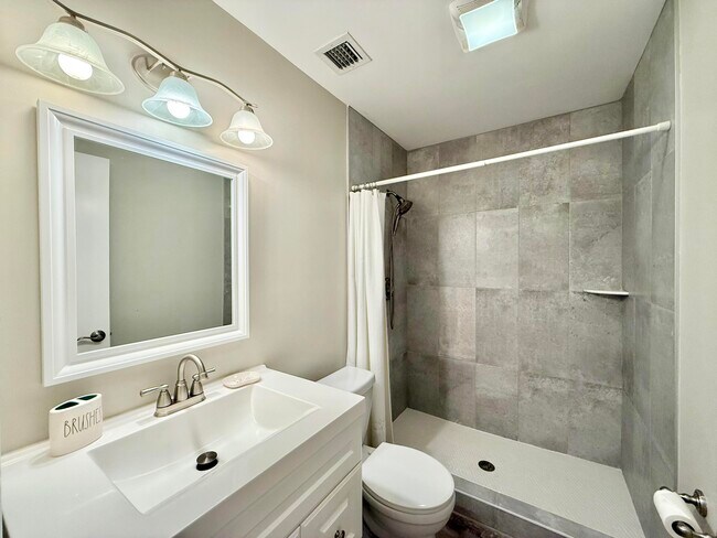Building Photo - 12969 Pennypacker Trail