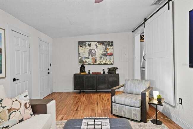 Building Photo - 2519 Emma Cir