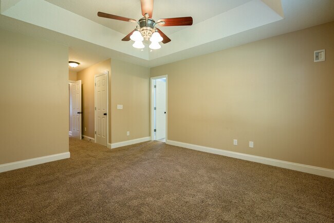 Building Photo - 633 Wilkinson Rd