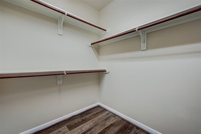 Building Photo - 7414 Compass Rose Dr