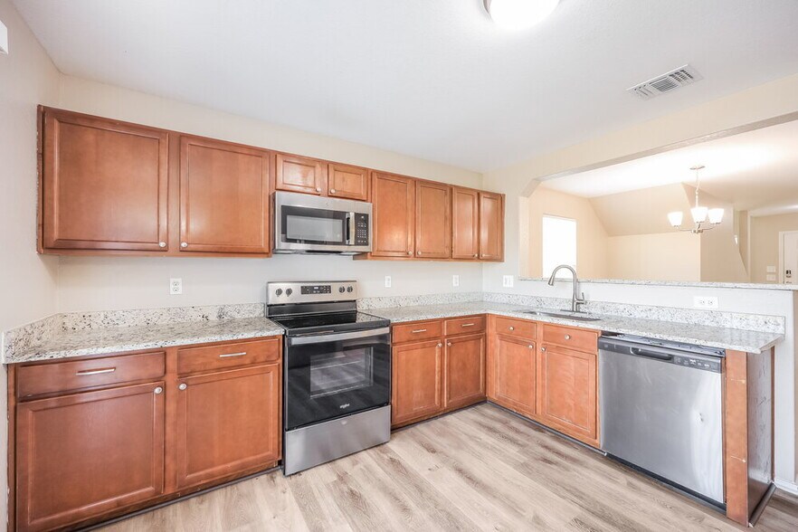 Building Photo - 16102 Caballo Run