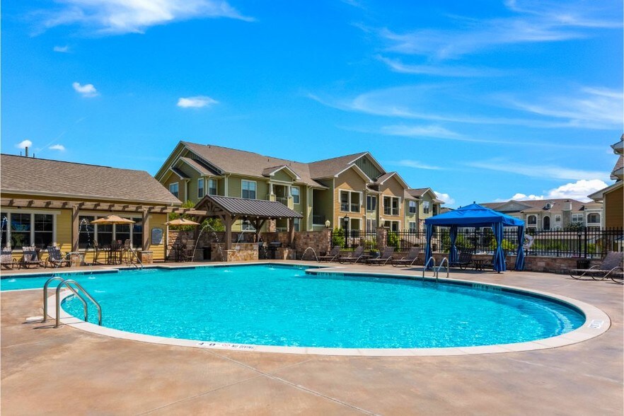 Wellington Grande Apartment Homes Longview, TX