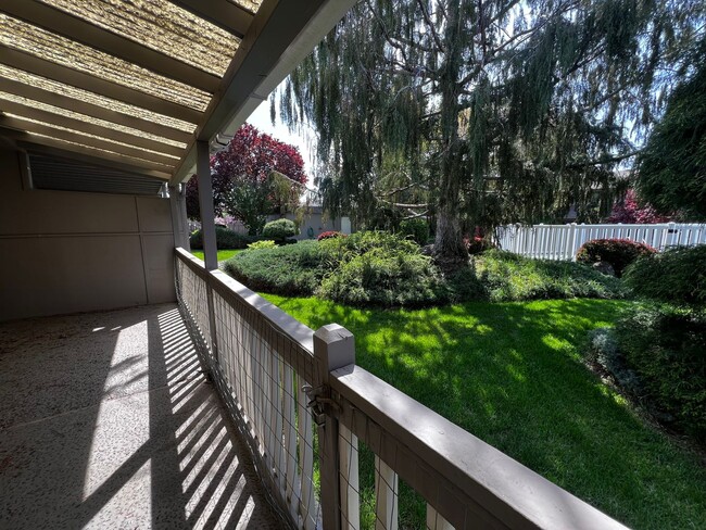 Building Photo - Non-Refundable & Security Deposit Total: $...