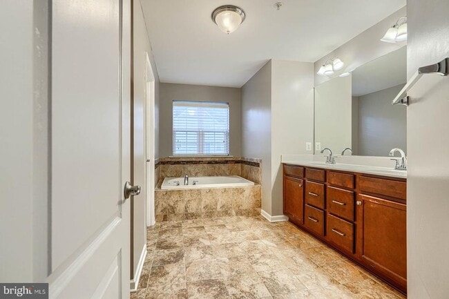 Building Photo - 601 Long Wall Dr