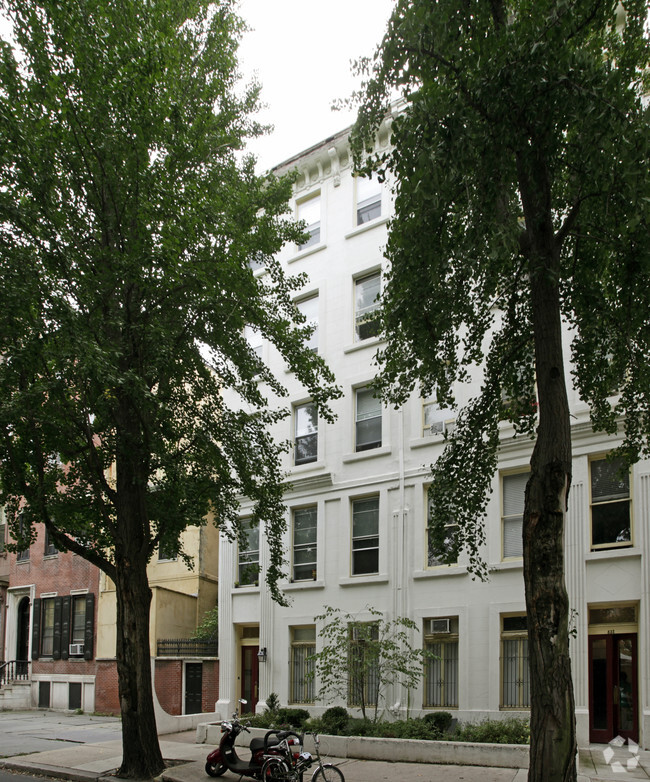 Building Photo - College Manor Apartments