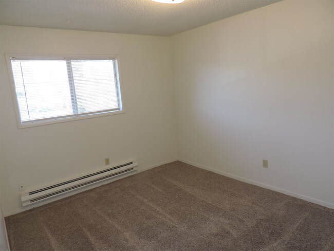 Building Photo - 5800 SW Erickson Ave