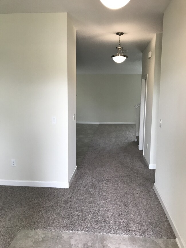 Building Photo - 5/3 Lake Nona/Moss park Home with FREE Lawncare, Internet, Cable and Phone