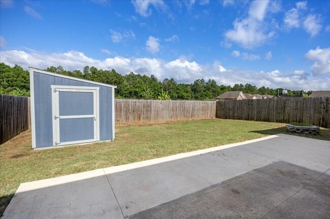 Building Photo - 3 bedroom 2 bathroom- GREAT Location in Pace!