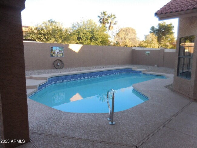 Building Photo - 13253 N 101st Way