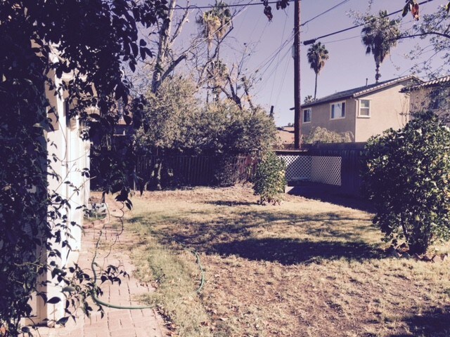 Building Photo - 17048 Wyandotte St