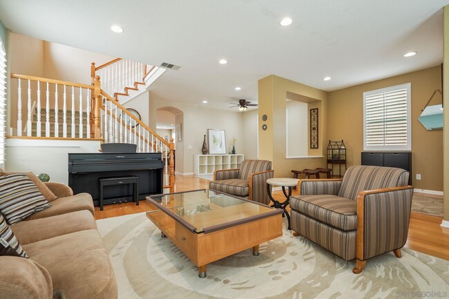 Building Photo - 43 Topanga