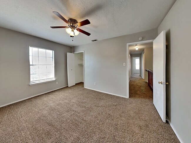 Building Photo - 9320 Dumfries Dr