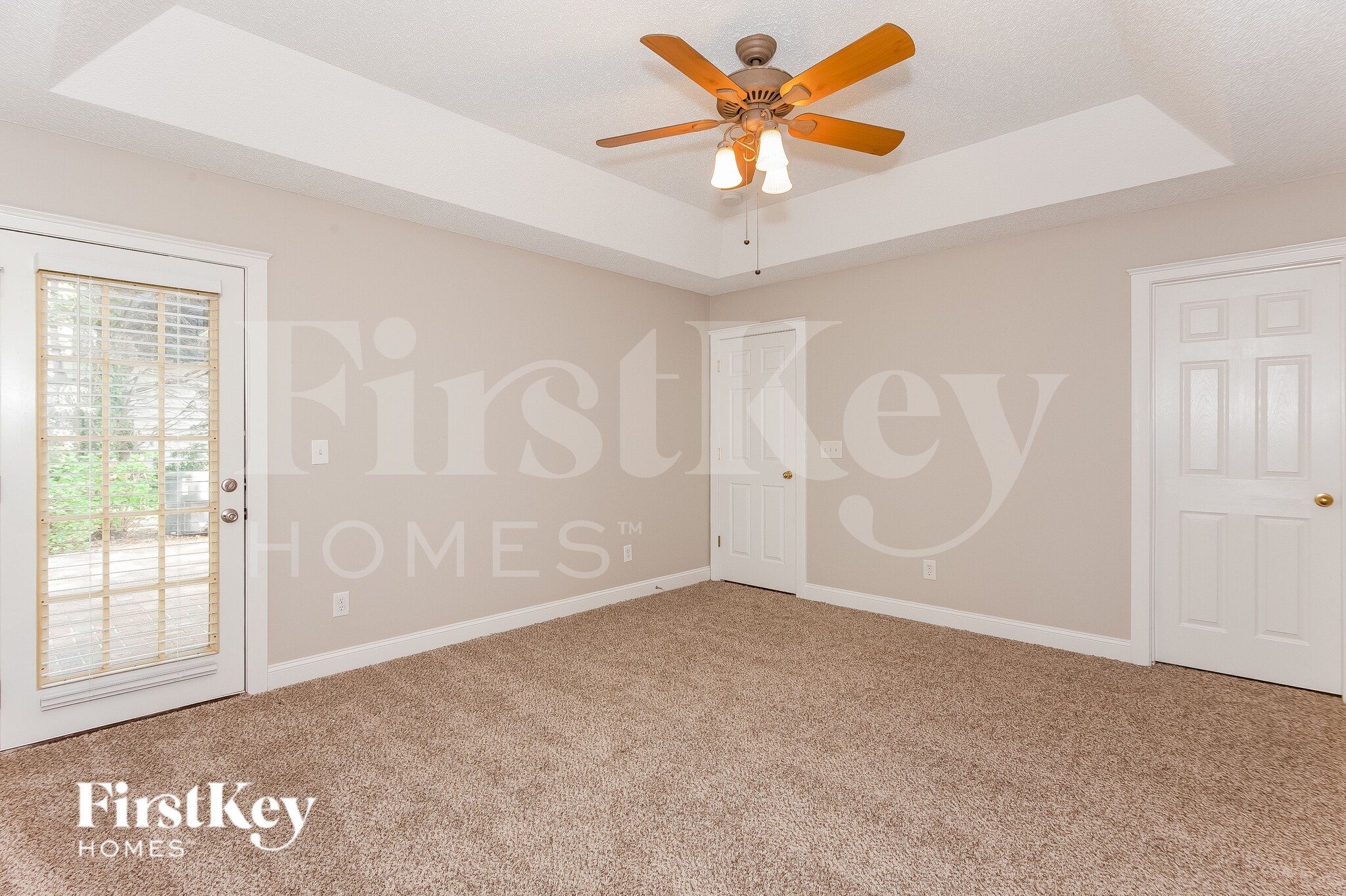 Building Photo - 15824 Robins Way