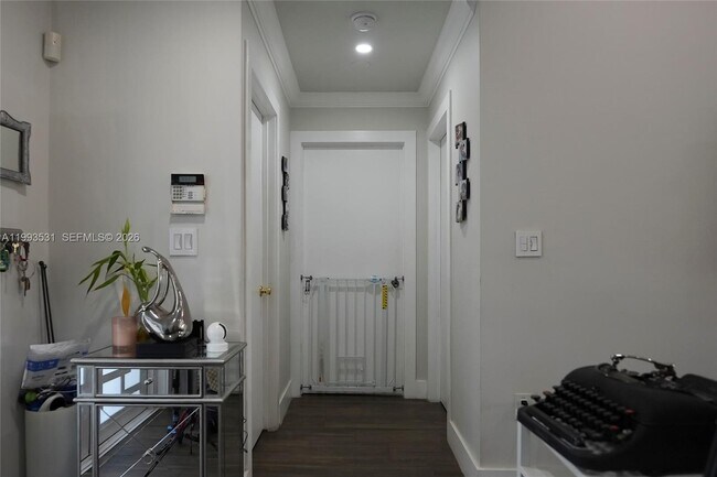 Building Photo - 5763 NW 97th Ct