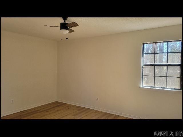 Building Photo - 400 Maxine Ave