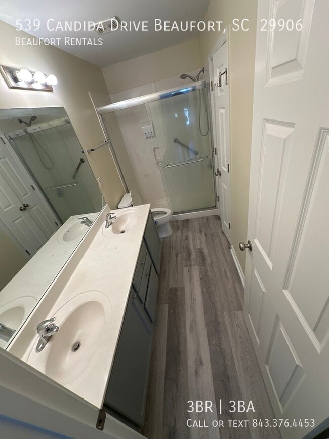 Building Photo - 539 Candida Dr