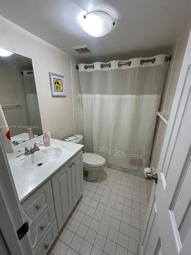 Building Photo - 6091 W 22nd Ct