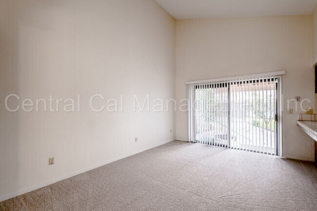 Building Photo - 3 Bedroom/2 Bath with a Pool - $2495 Per M...