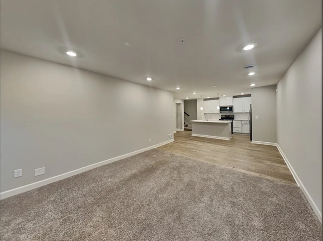 Building Photo - 1246 142nd St E