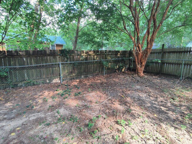 Building Photo - 2 BR / 2 BA Single Family Home