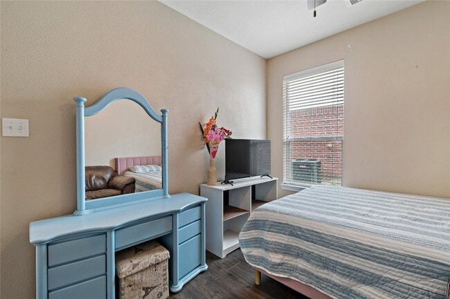 Building Photo - 13601 May Pine Ct