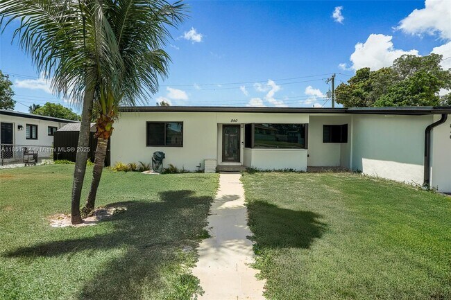 Primary Photo - 840 NW 170th Terrace