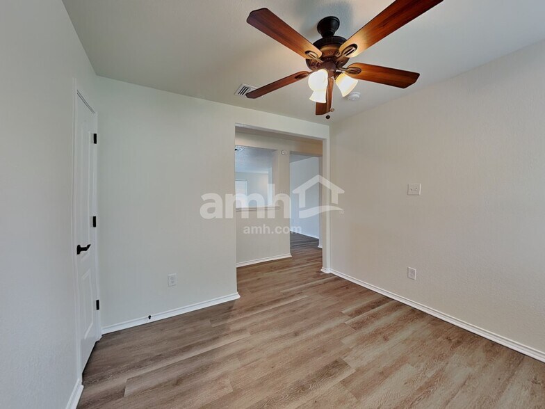 Building Photo - 6112 Fred Couples