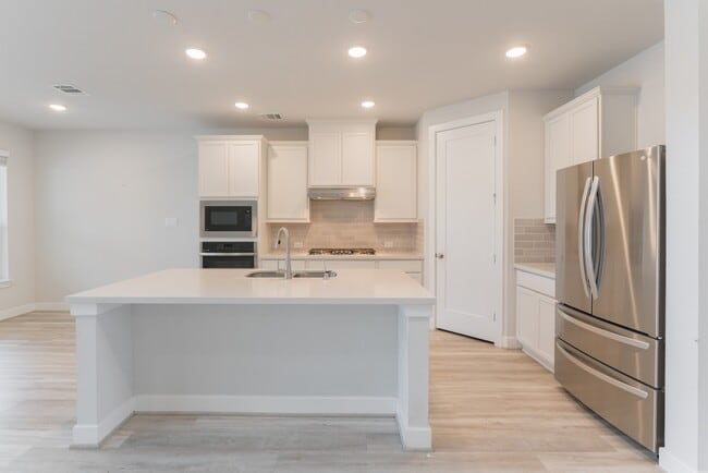Building Photo - 146 Renodes Garden Ln