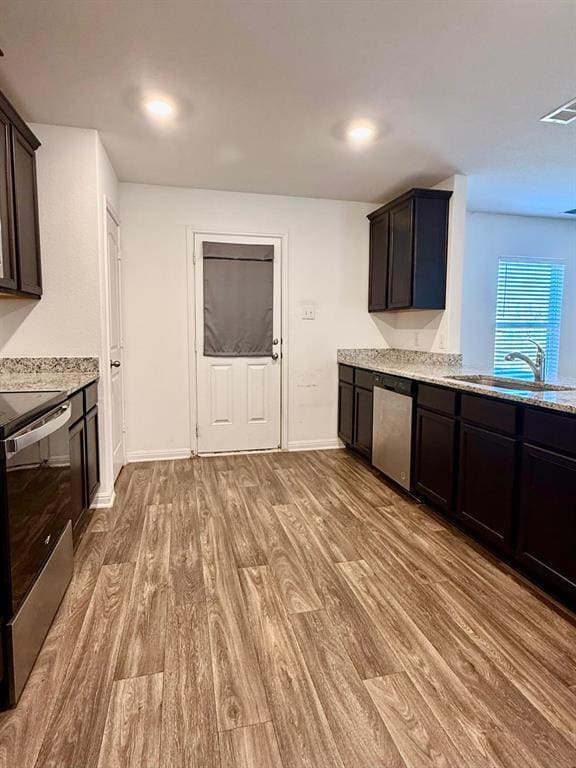 Building Photo - 509 Riverdale Dr