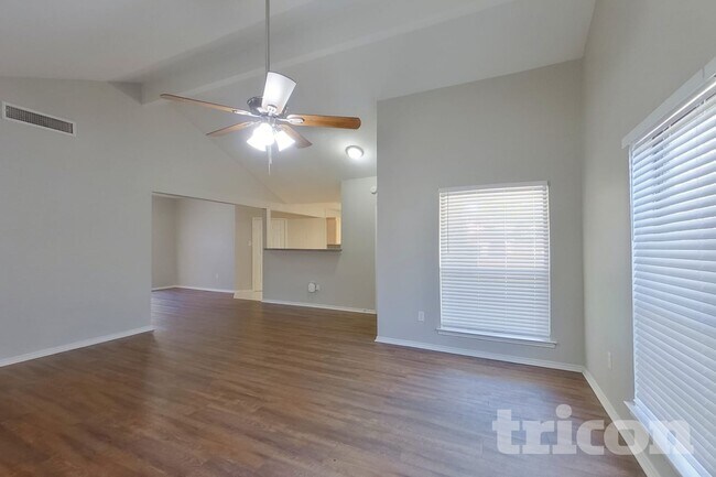 Building Photo - 3521 Kirby Creek Dr