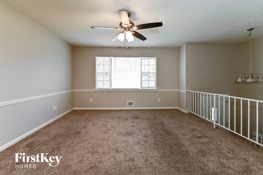 Building Photo - 8531 Jenson Dr