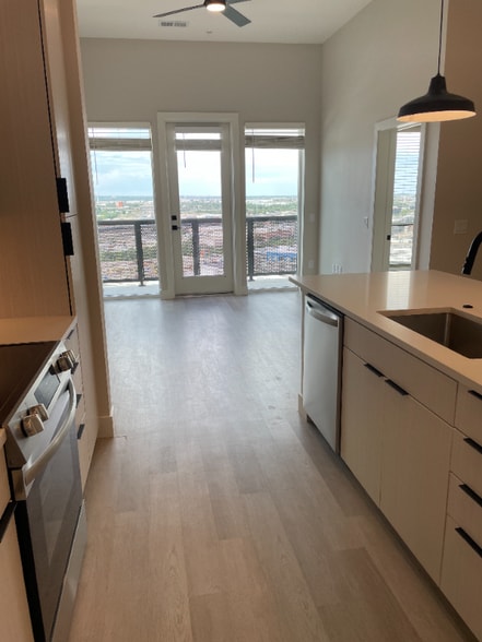 Building Photo - 2600 Wewatta Way