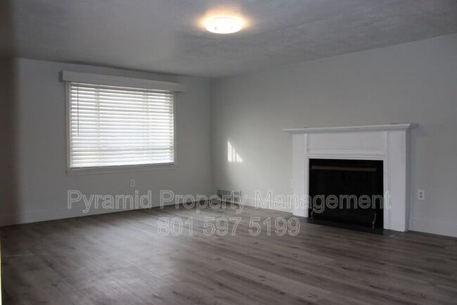 Building Photo - 760-762 N 100 W