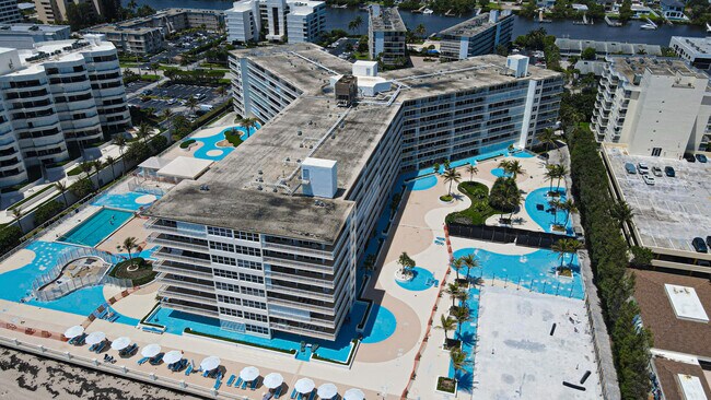 Building Photo - 3546 S Ocean Blvd
