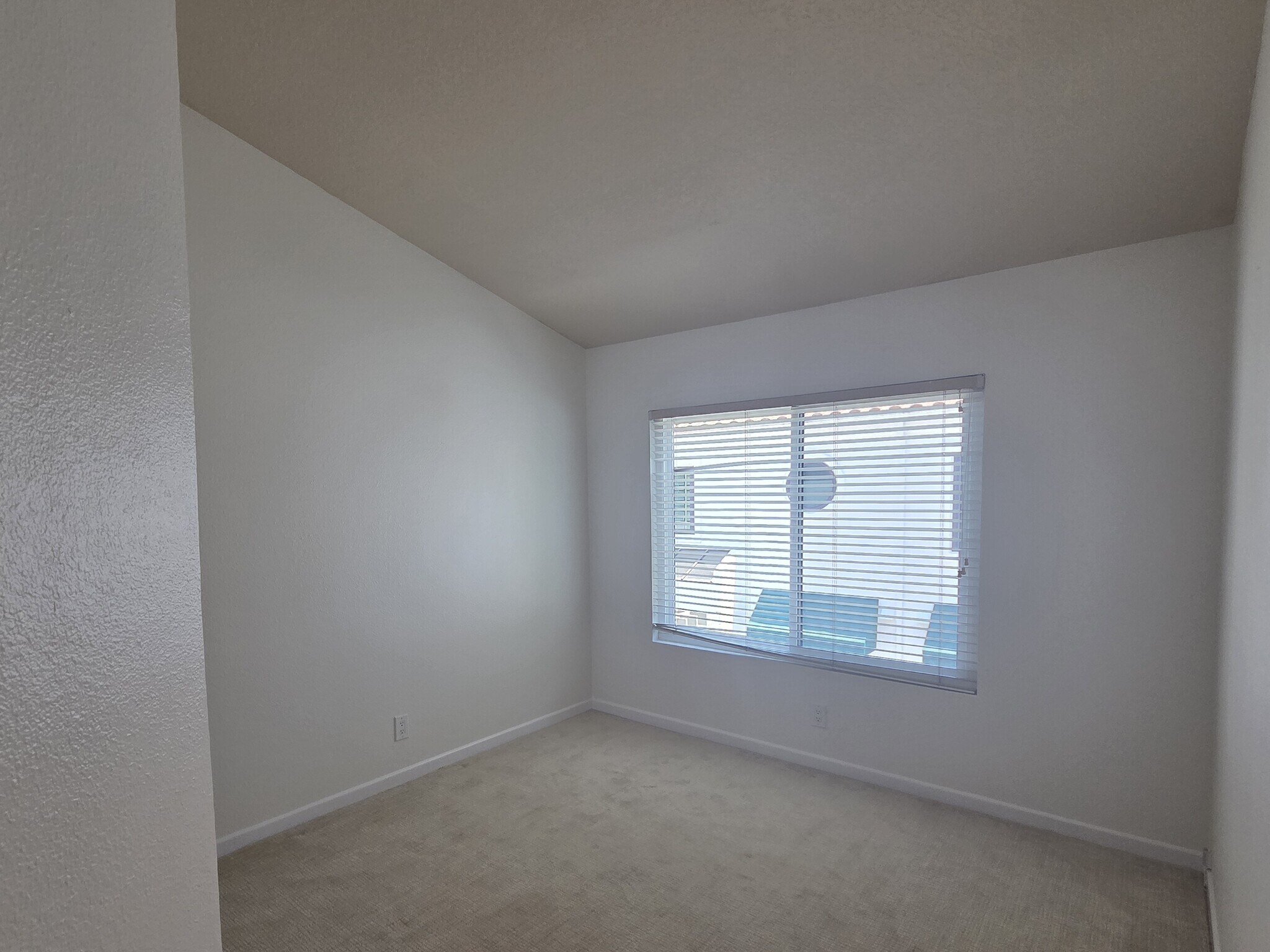 Building Photo - 7492 Seabluff Dr