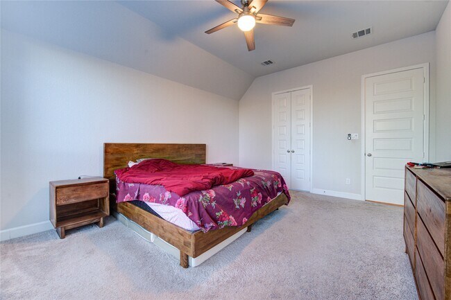 Building Photo - 13030 Sheildaig St