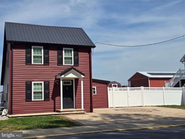 Building Photo - 34 South Main Street